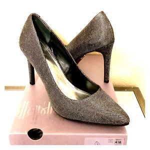 Jennifer Lopez high heels